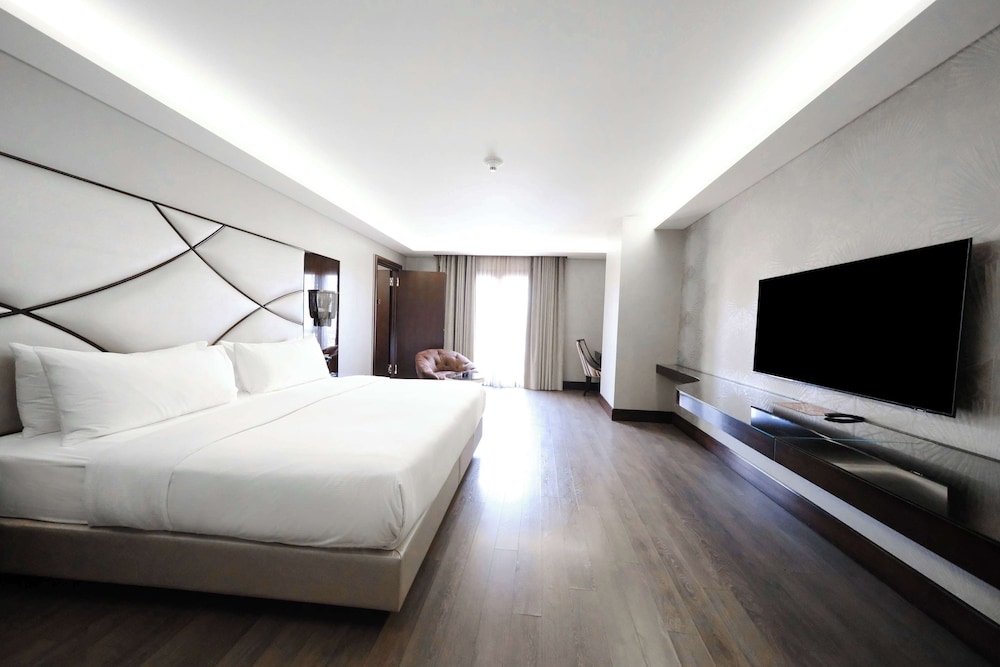DoubleTree by Hilton Istanbul Gayrettepe 22