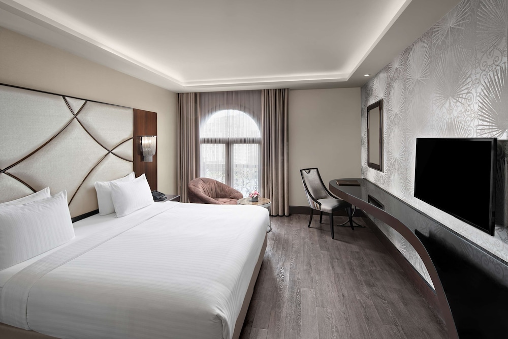 DoubleTree by Hilton Istanbul Gayrettepe 4