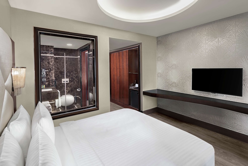 DoubleTree by Hilton Istanbul Gayrettepe 14