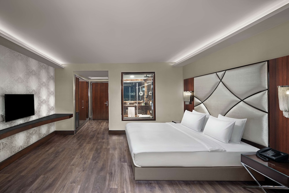 DoubleTree by Hilton Istanbul Gayrettepe 15