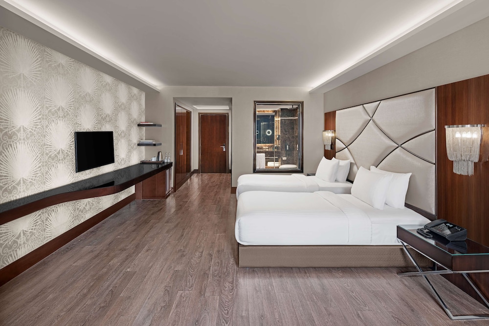 DoubleTree by Hilton Istanbul Gayrettepe 16