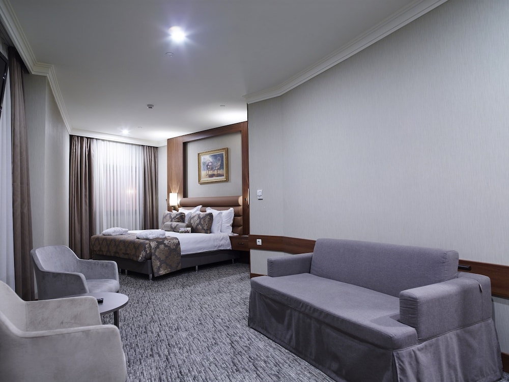 Euro Park Otel 4