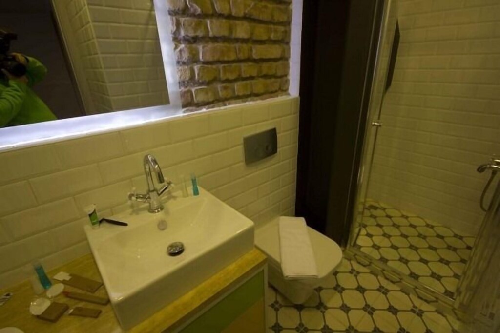 Calanthe Residence 20