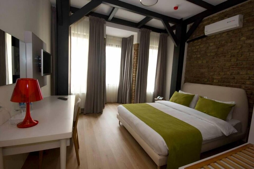 Calanthe Residence 7