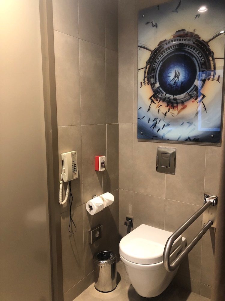 Hilton Garden Inn Istanbul Ataturk Airport 7