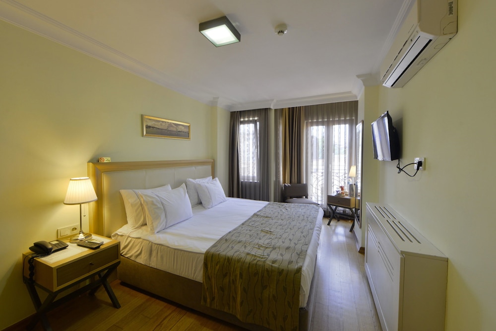 Agora Life 9