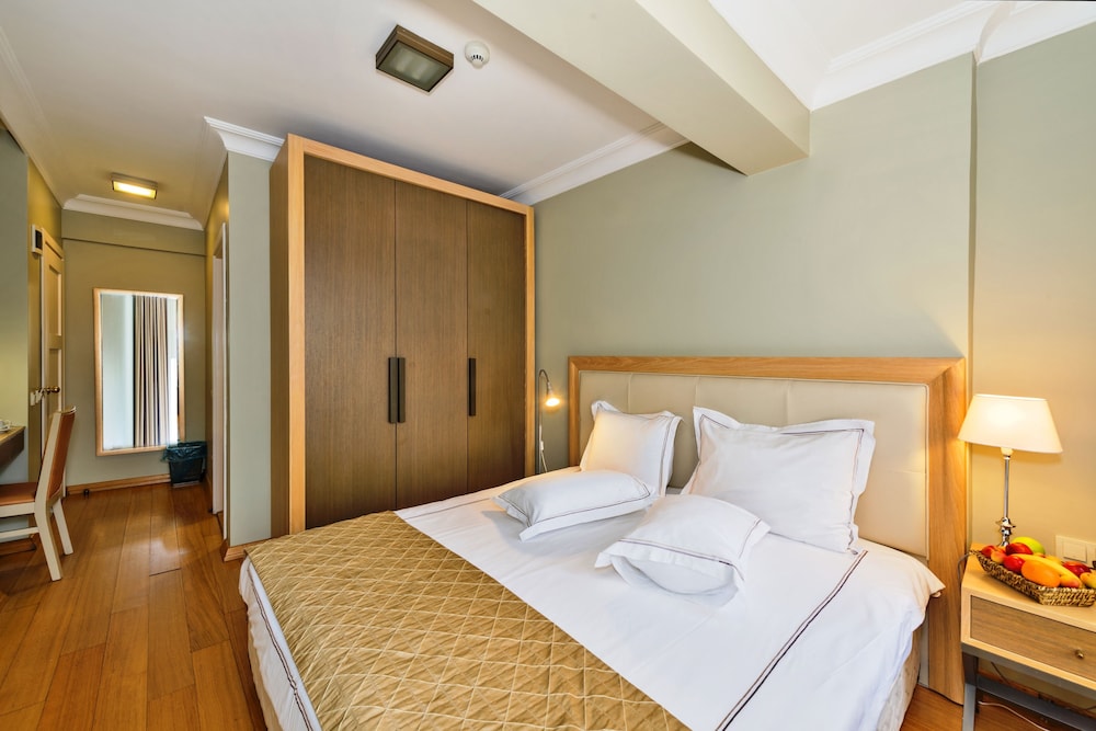 Agora Life 5