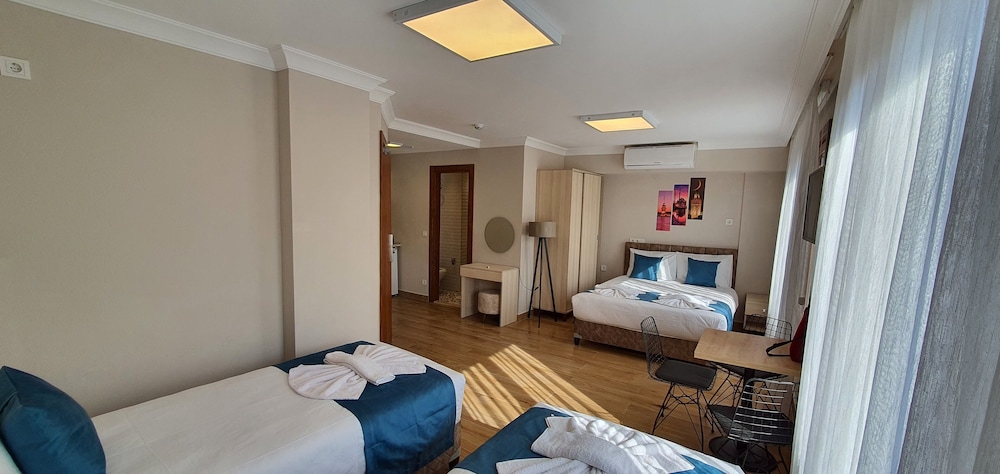 Sur Hotel 8