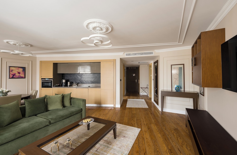 Continental Hotel Pera 14