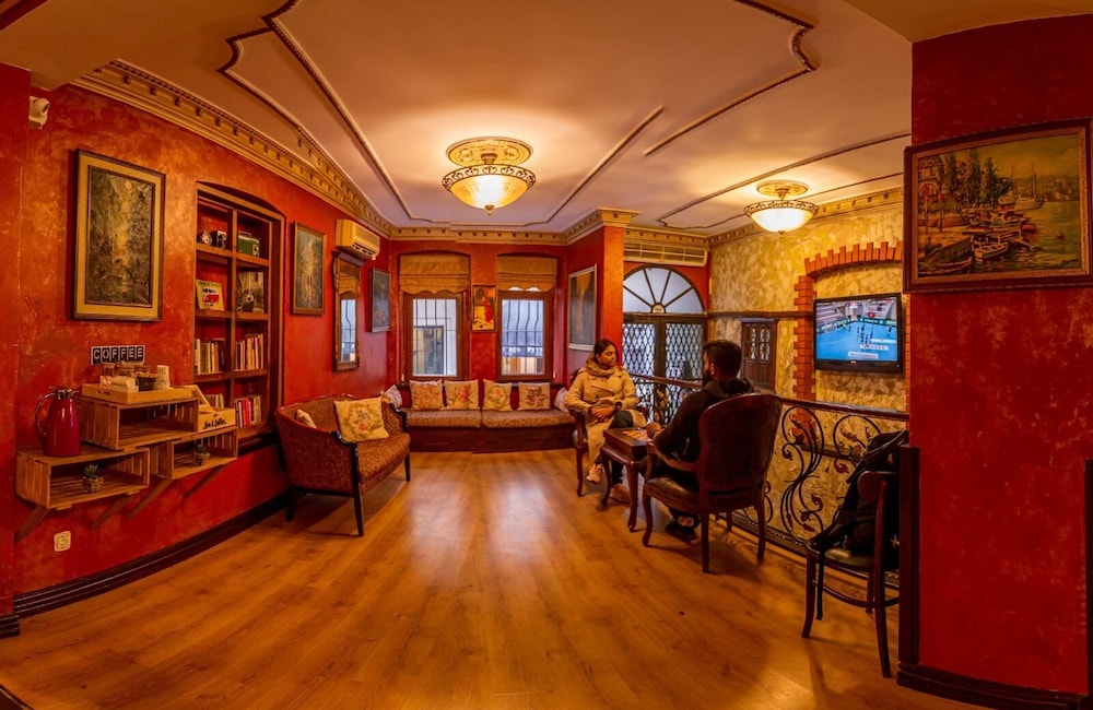 Istanbul Irish Hotel 8