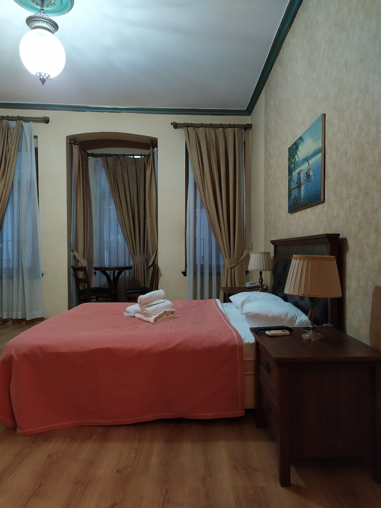 Istanbul Irish Hotel 23
