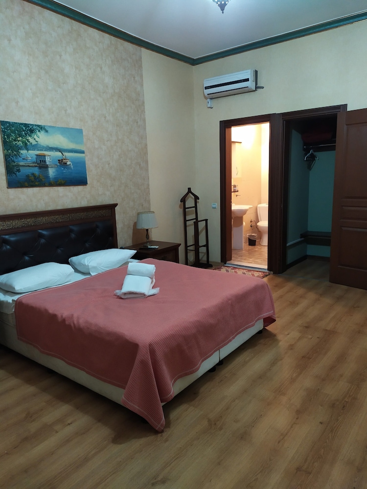 Istanbul Irish Hotel 24