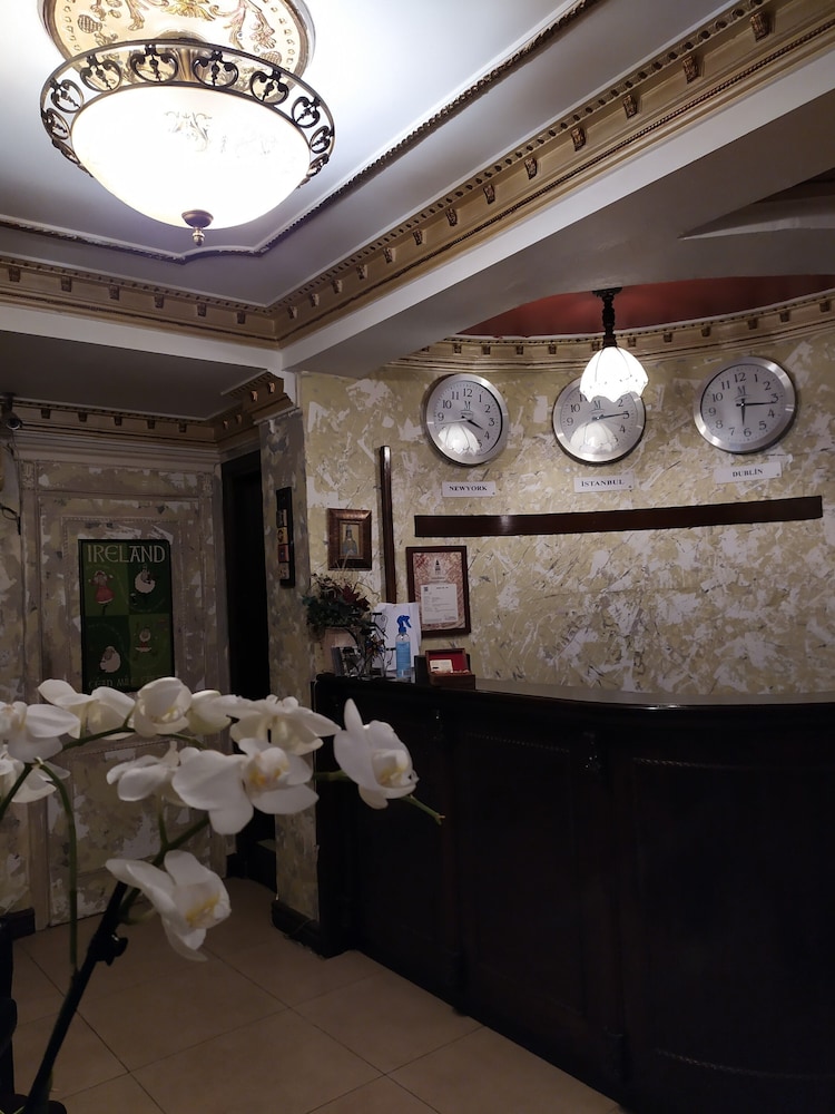 Istanbul Irish Hotel 3