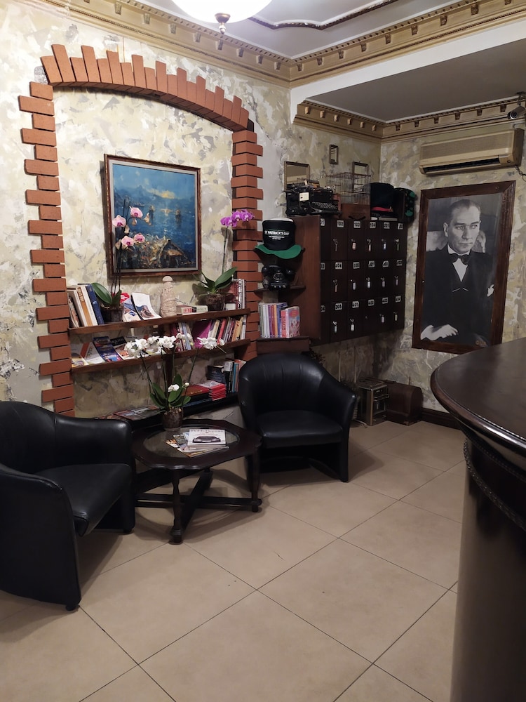 Istanbul Irish Hotel 10