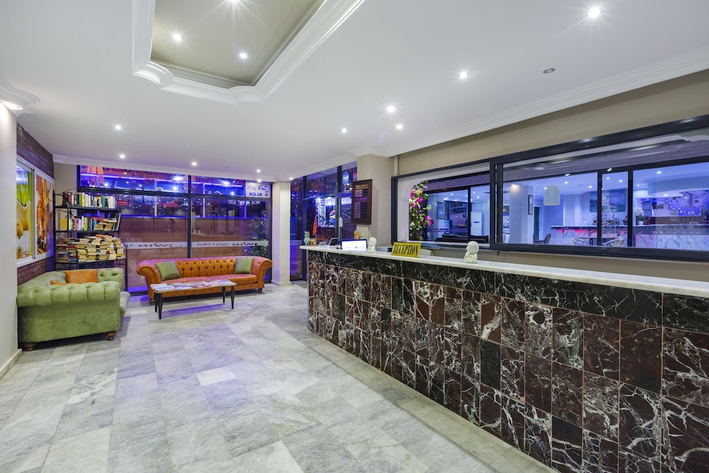 Twin Apart Hotel 4