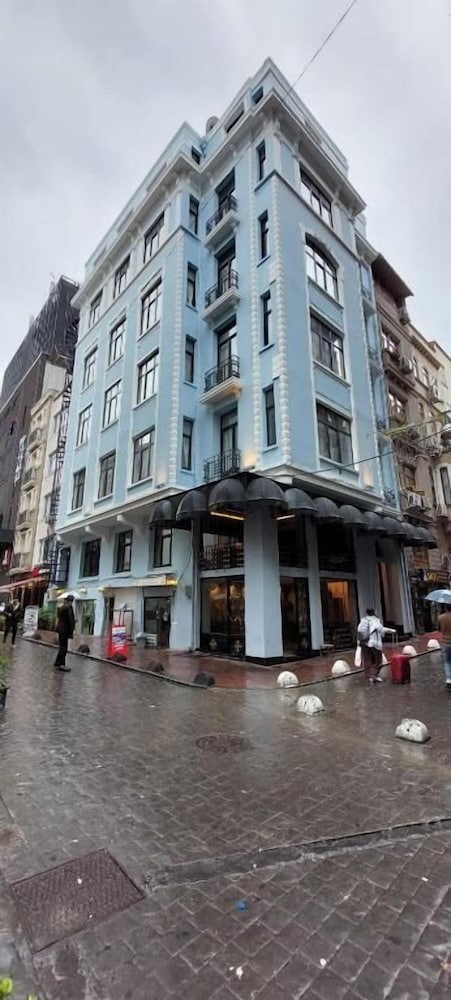 Boss To Hotel Taksim 1