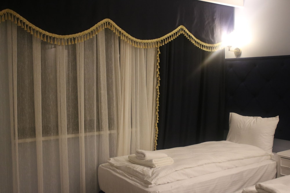 Boss To Hotel Taksim 22