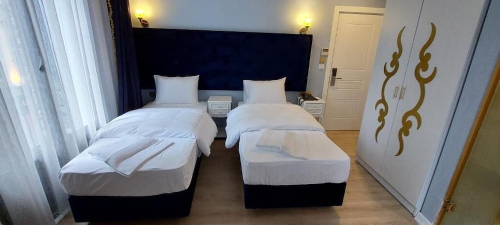 Boss To Hotel Taksim 7