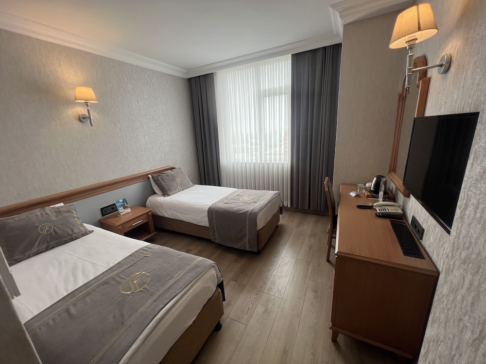 Otel Fuar 19