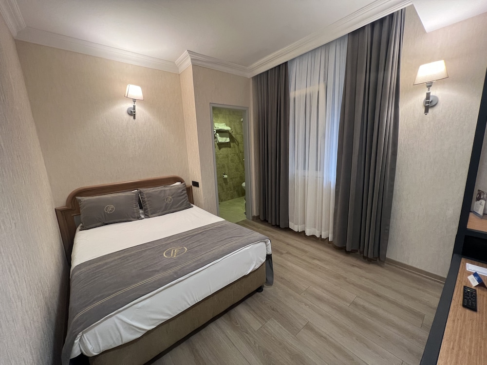 Otel Fuar 12