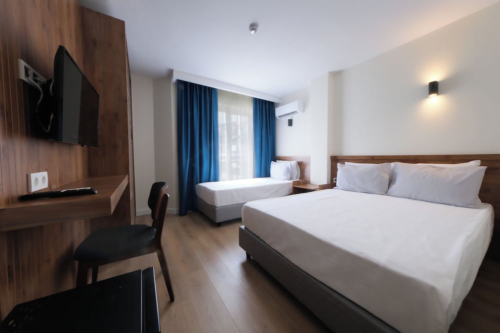 Premier Inn City 4