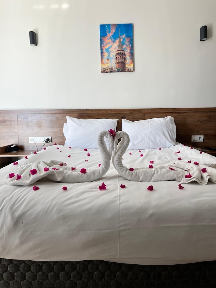 Premier Inn City 5