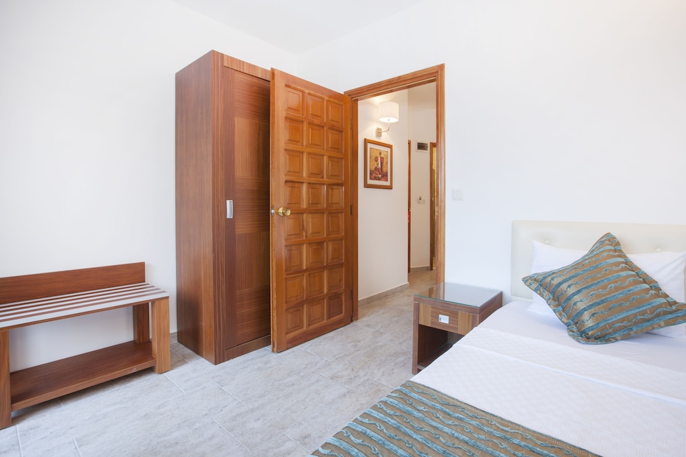 Medusa Hotel 24