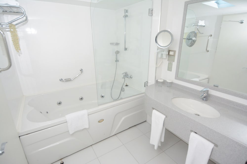 Holiday Inn Istanbul City 23