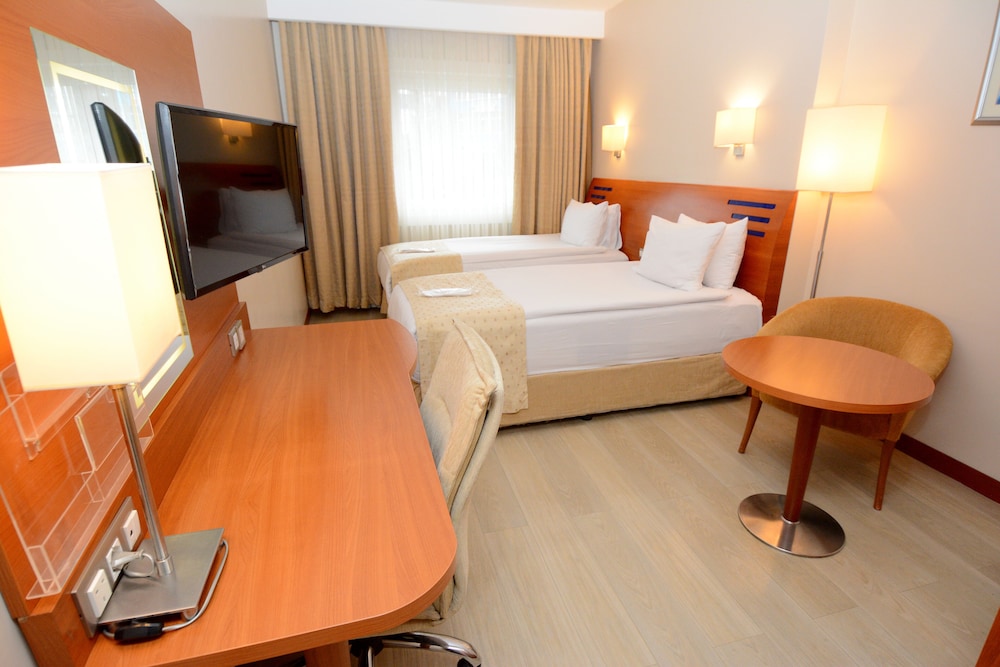 Holiday Inn Istanbul City 22