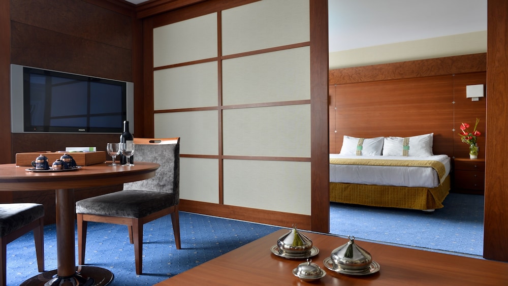 Holiday Inn Istanbul City 8