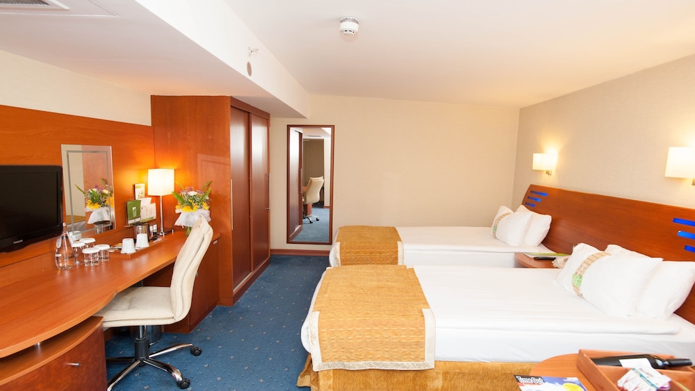 Holiday Inn Istanbul City 9