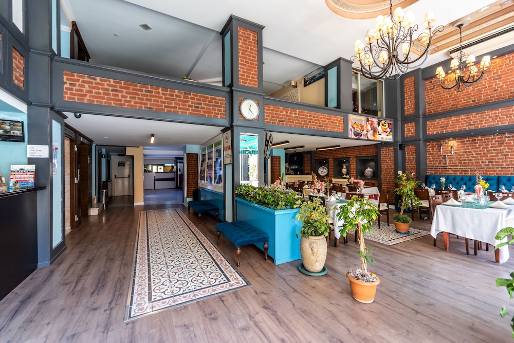 Viva Deluxe Hotel 3
