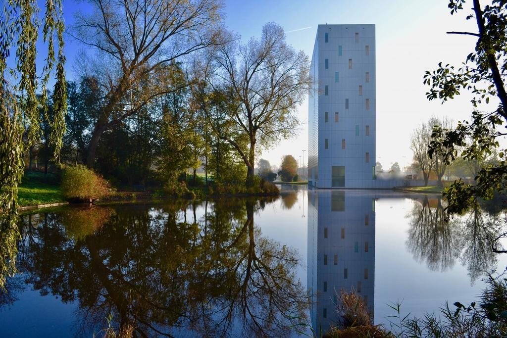 Radisson Hotel & Suites Amsterdam South 1