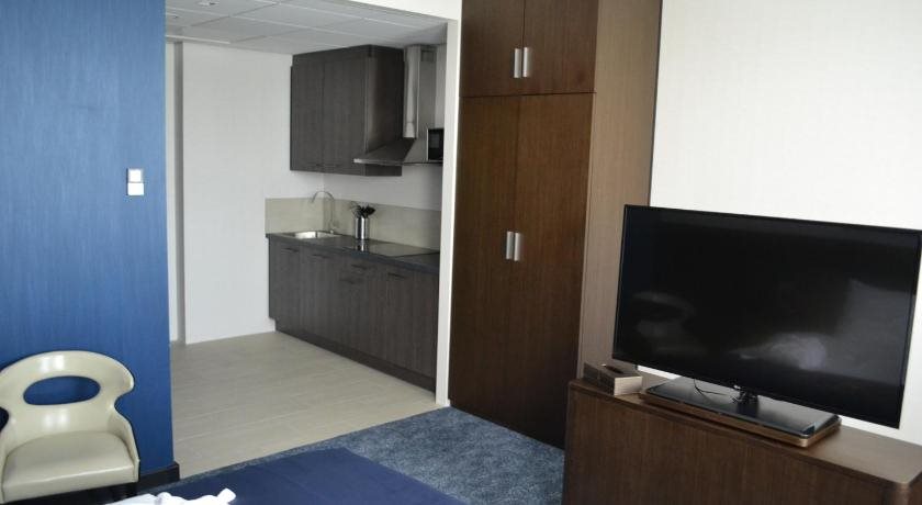 Radisson Hotel & Suites Amsterdam South 2