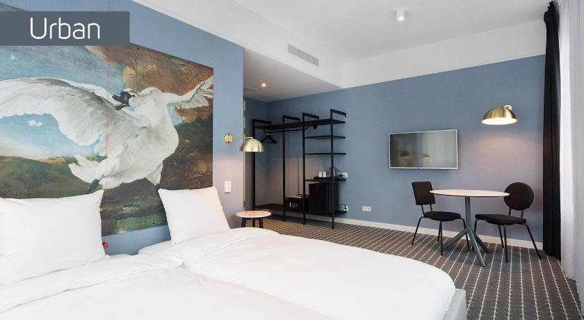 Corendon Village Hotel Amsterdam 2