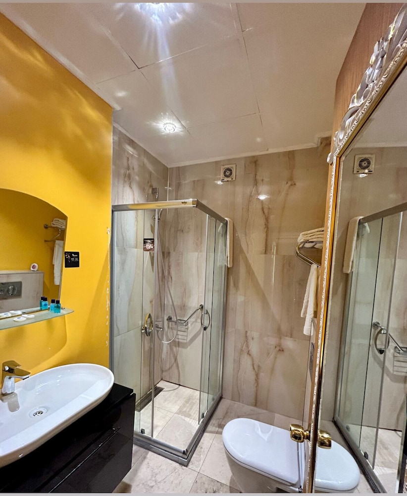 Bakirkoy Tashan Business & Airport Hotel 20
