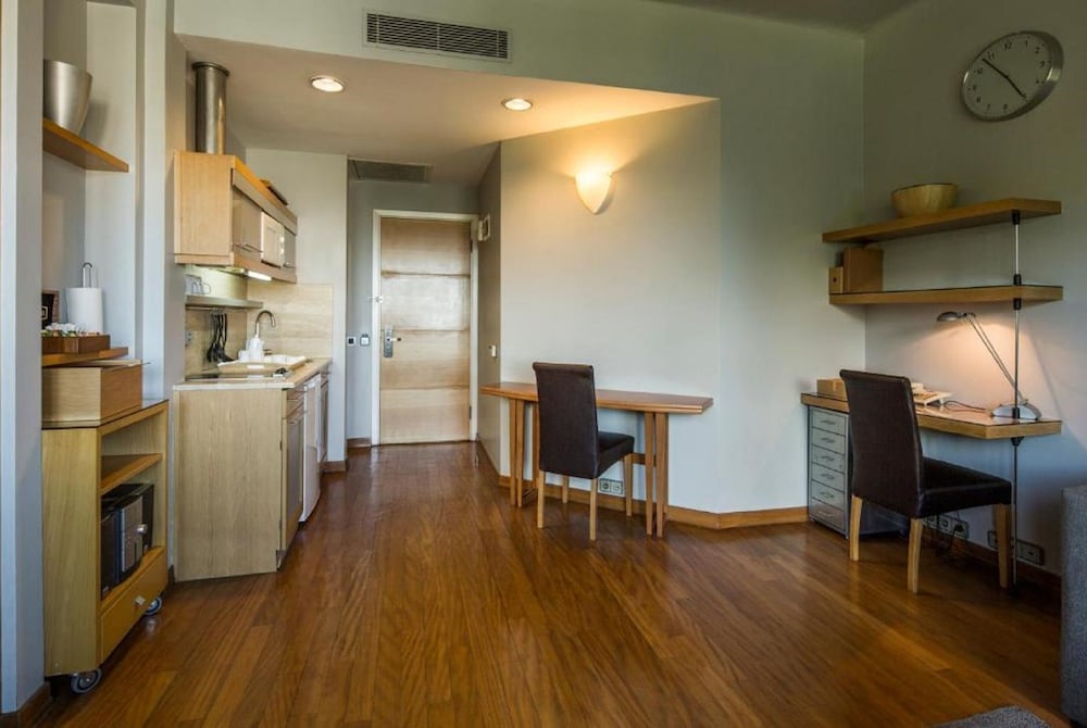 Taxim Suites 21