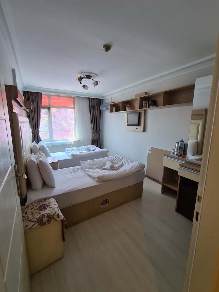 Hotel Ocean's 7 11
