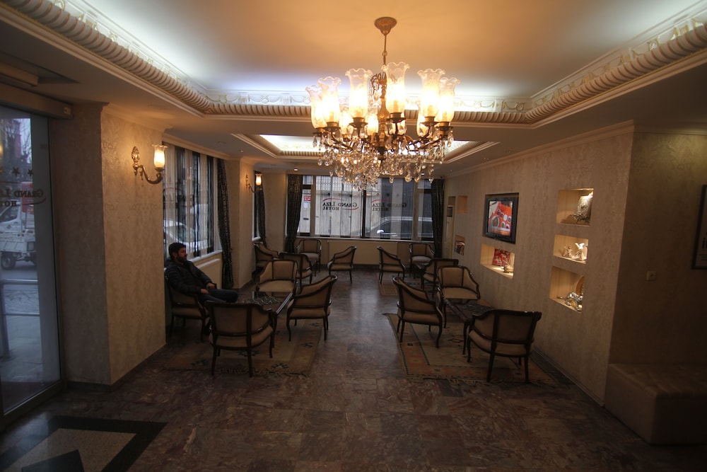 Grand Liza Hotel 23