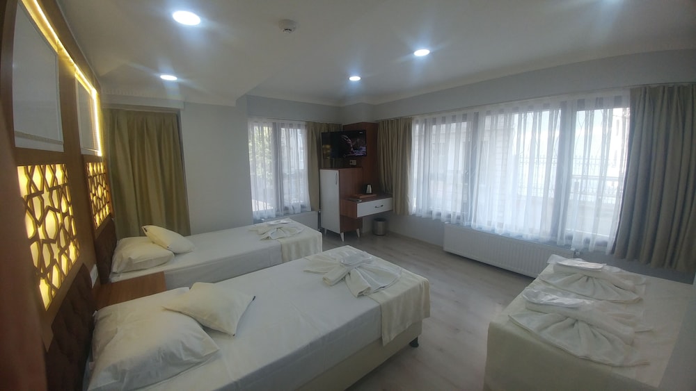 Grand Liza Hotel 16