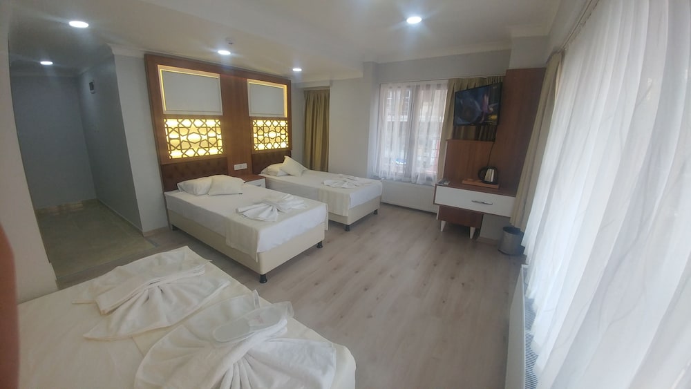 Grand Liza Hotel 15