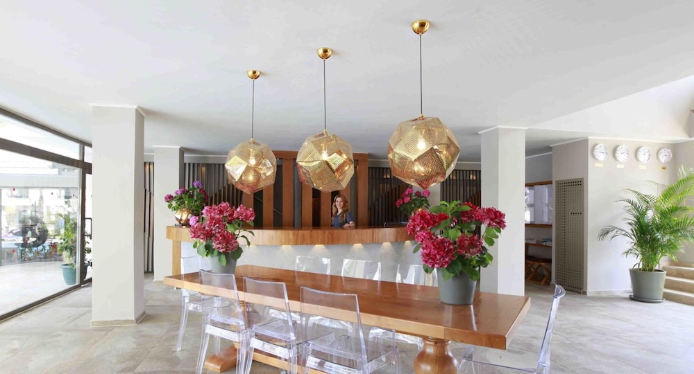 Sun City Apartments & Hotel 10