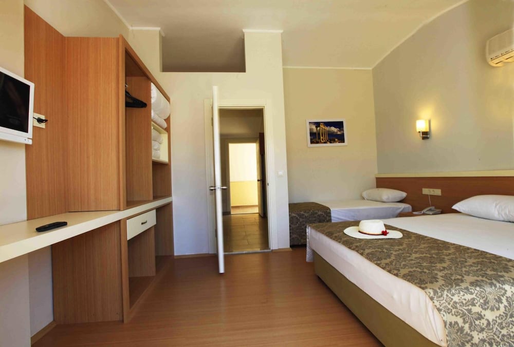 Sun City Apartments & Hotel 9