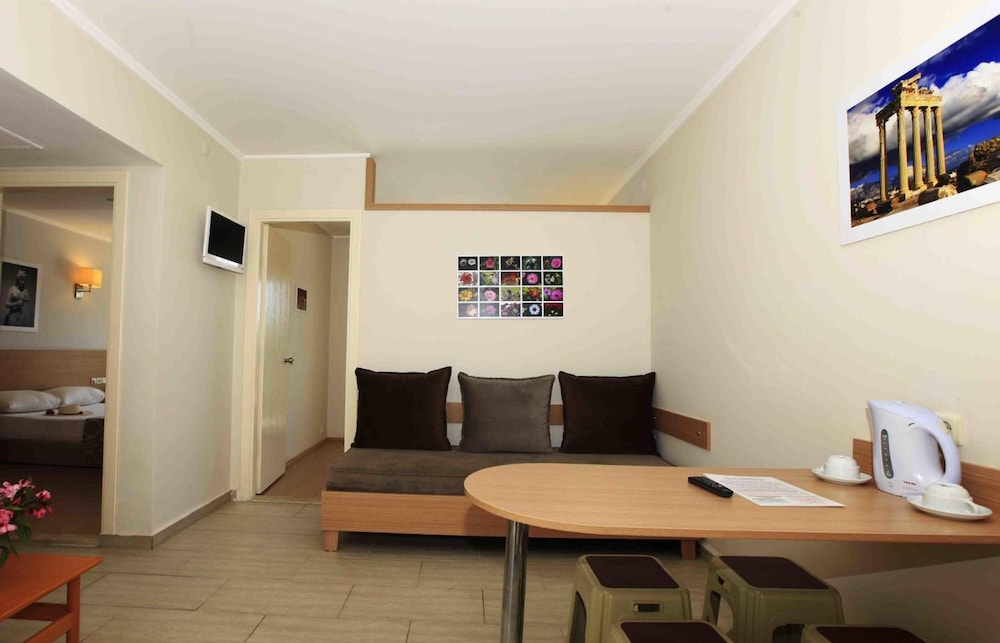 Sun City Apartments & Hotel 14