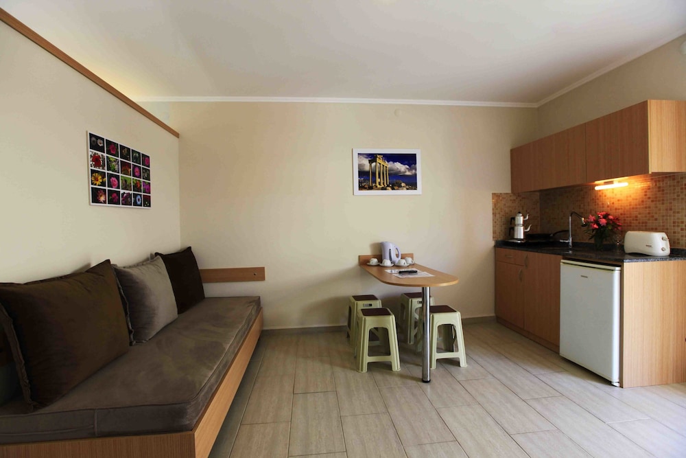Sun City Apartments & Hotel 12