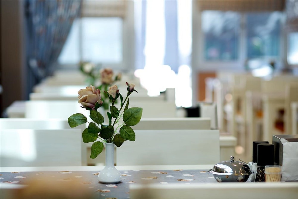The Hera Premium Hotels 23