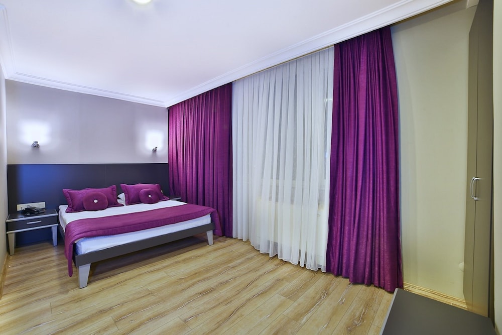 The Hera Premium Hotels 7