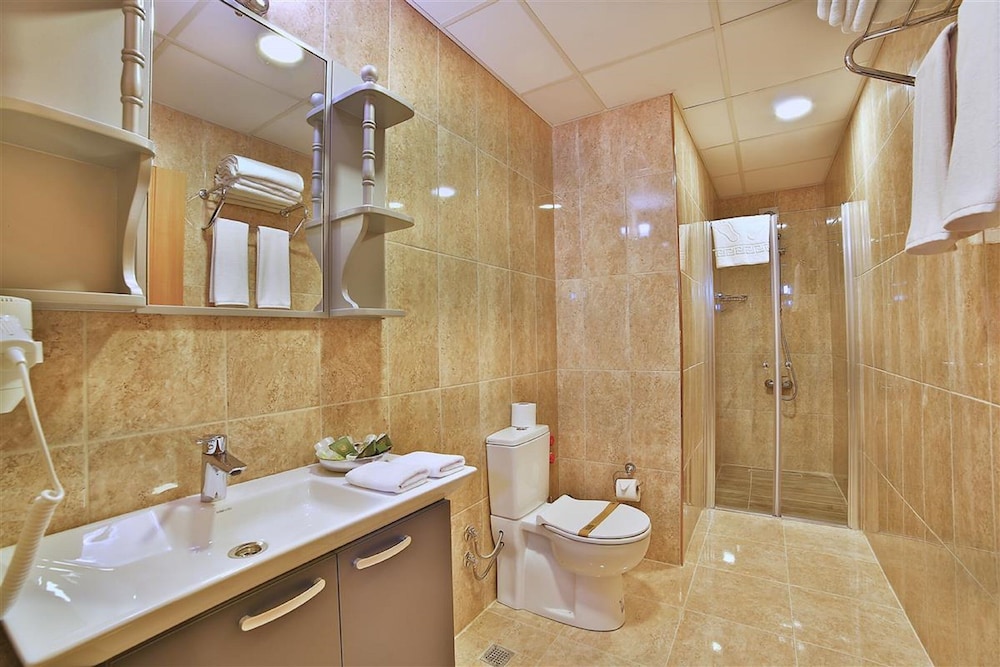 The Hera Premium Hotels 19