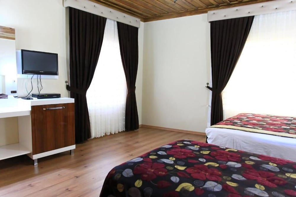 Bacchus Pension 8