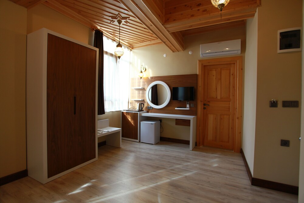 Bacchus Pension 11